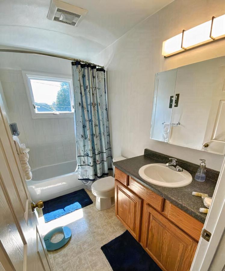 Stay Anchorage! Furnished Two Bedroom Apartments With High Speed Wifi Екстер'єр фото
