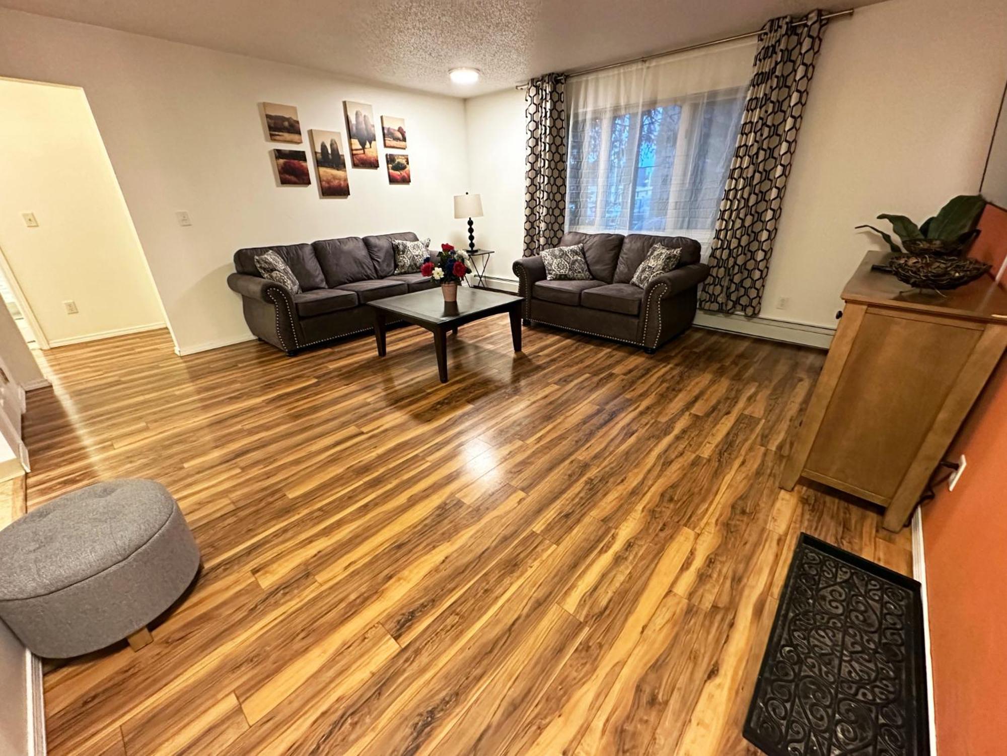 Stay Anchorage! Furnished Two Bedroom Apartments With High Speed Wifi Екстер'єр фото