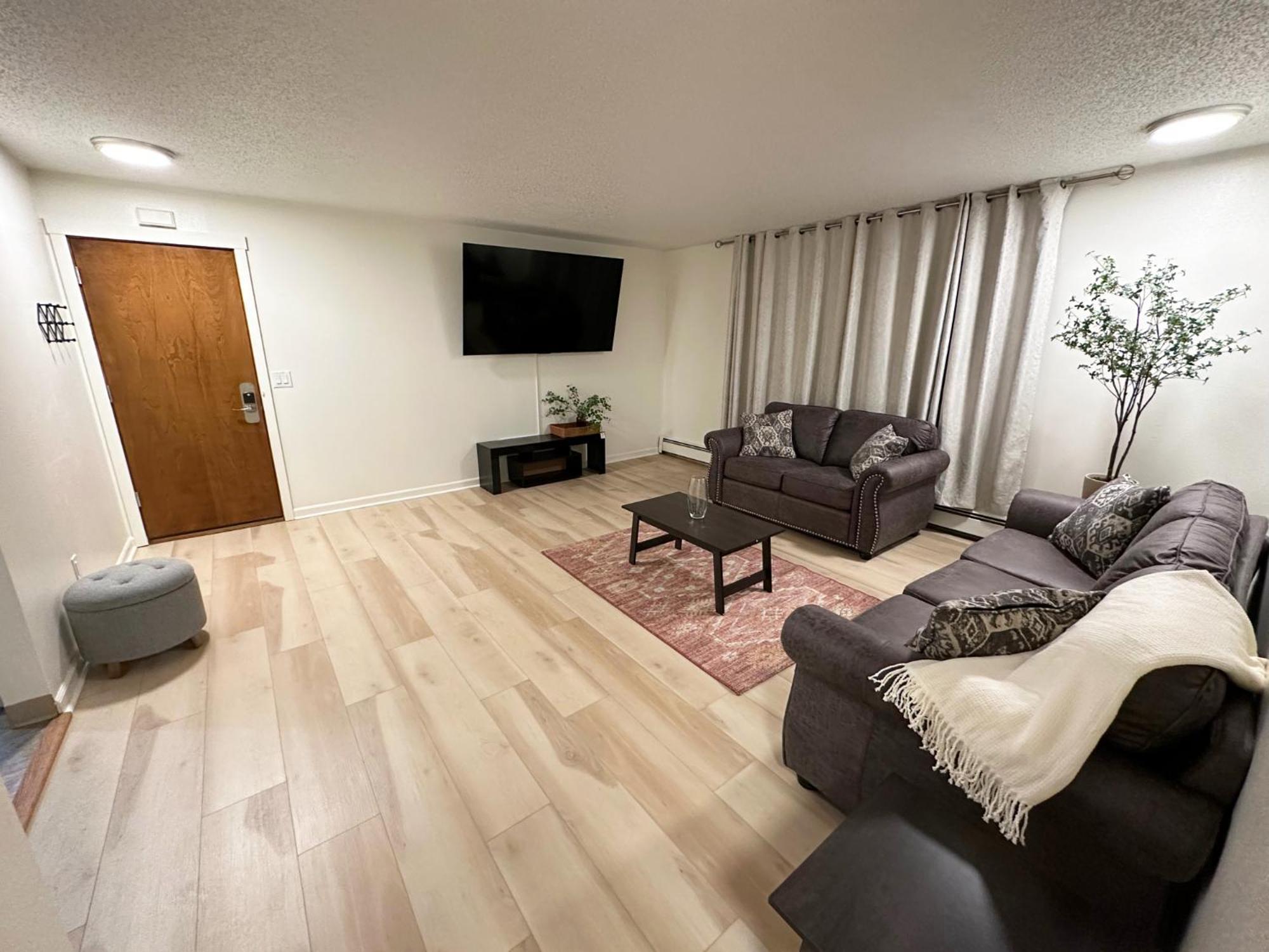 Stay Anchorage! Furnished Two Bedroom Apartments With High Speed Wifi Екстер'єр фото